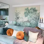 Luxury Singular Canelas