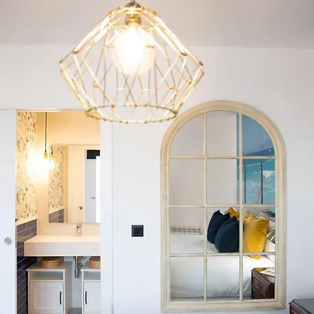 Luxury Singular Canelas